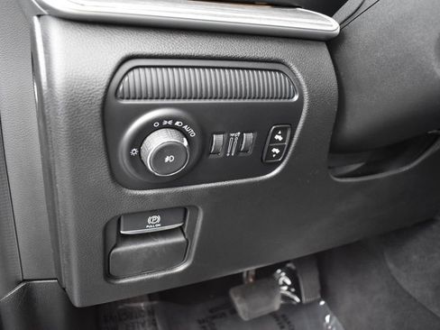Used 2024 Jeep Wagoneer Series II AWD/4WD image 7