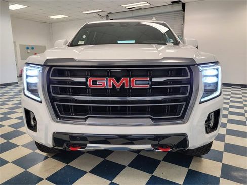 Used 2021 GMC Yukon AT4 w/ Technology Package image 2