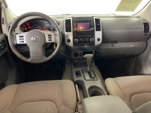 Used 2016 Nissan Frontier SV image 32