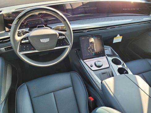 New 2025 Cadillac Escalade IQ Luxury 2 AWD/4WD image 5