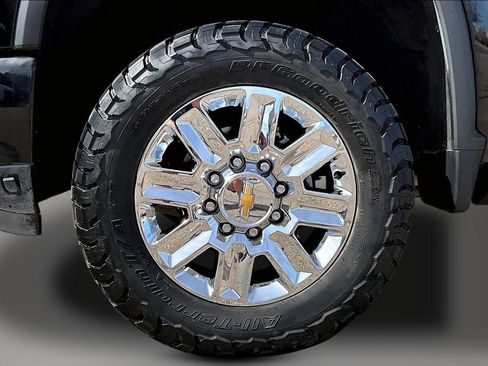 Used 2024 Chevrolet Silverado 3500 High Country w/ Technology Package AWD/4WD image 35
