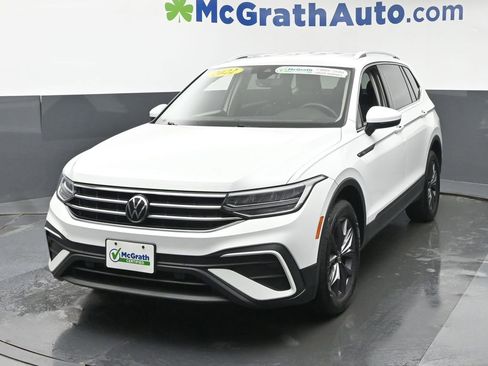 Used 2022 Volkswagen Tiguan SE AWD/4WD image 18