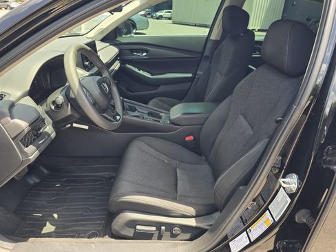 Used 2023 Honda Accord EX image 12