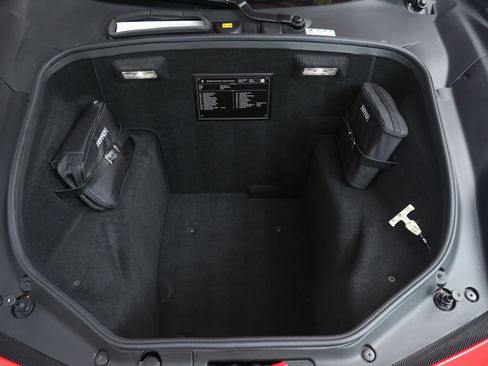 Used 2018 Ferrari 488 GTB image 35