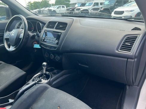 Used 2015 Mitsubishi Outlander Sport ES FWD image 23