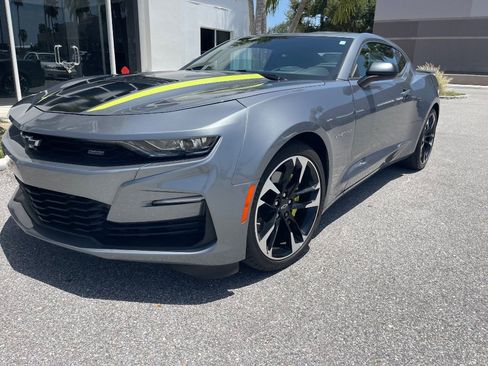 Used 2020 Chevrolet Camaro SS RWD image 3