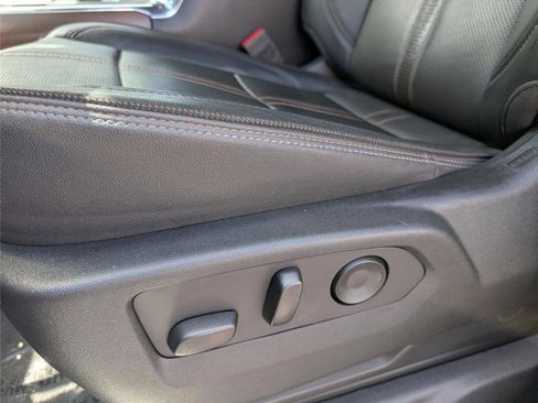 Used 2024 Chevrolet Silverado 2500 High Country w/ High Country Premium Package image 10