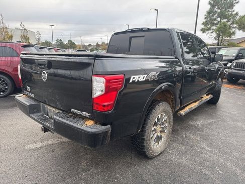 Used 2019 Nissan Titan PRO-4X image 2