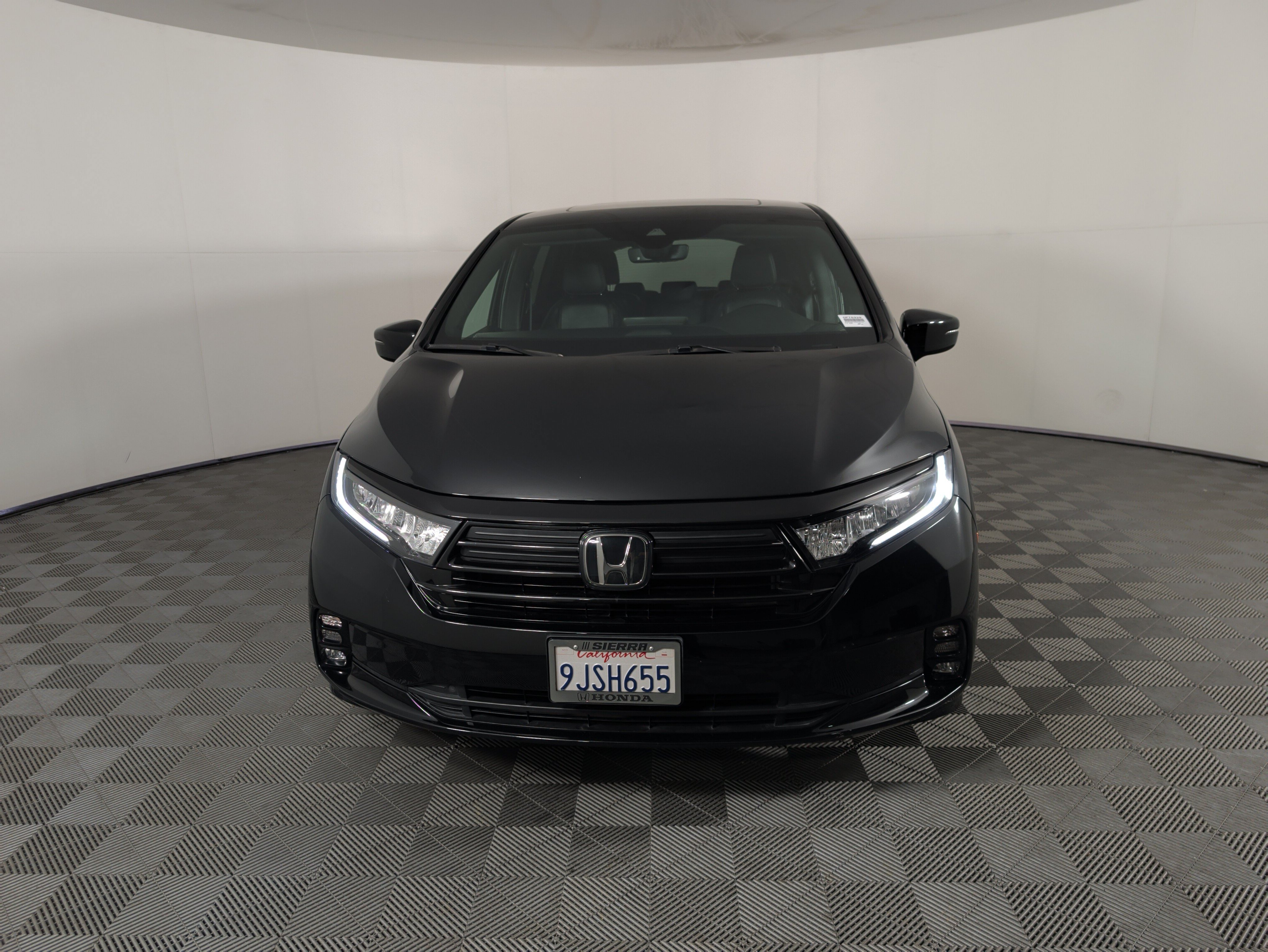 Certified 2023 Honda Odyssey Sport image 9