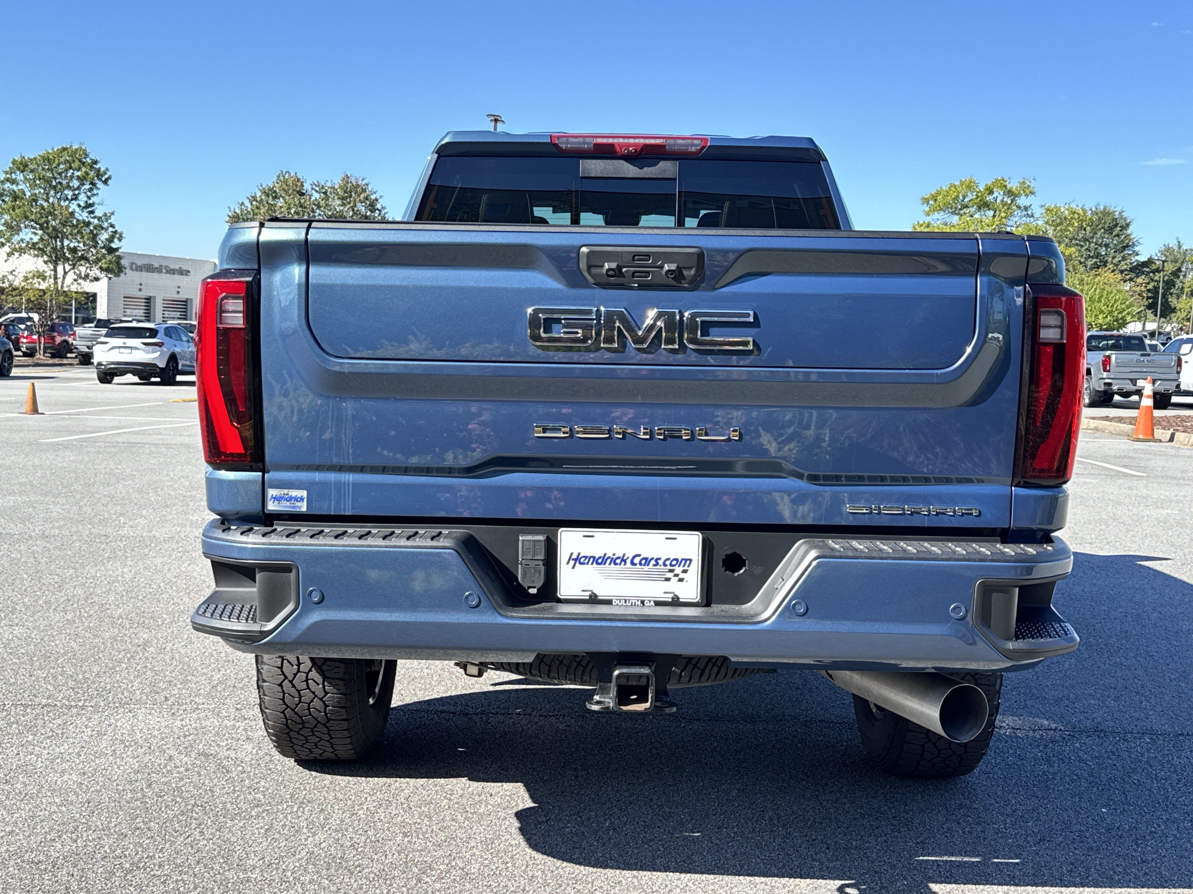 Used 2025 GMC Sierra 2500 Denali Ultimate AWD/4WD image 9