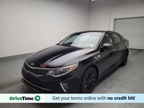 Used 2018 Kia Optima S FWD image 1