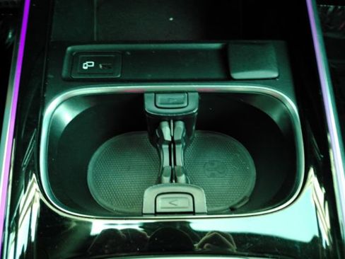 Used 2021 Mercedes-Benz GLB 250 image 46