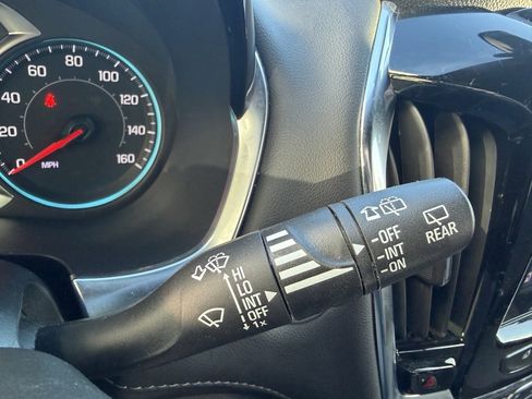 Certified 2022 Chevrolet Traverse LT image 26