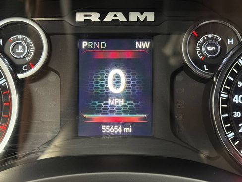 Used 2024 RAM 2500 Big Horn w/ Off Road Package AWD/4WD image 21