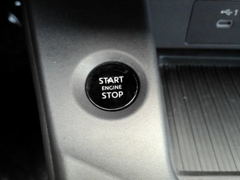 Used 2026 Nissan Sentra SR w/ Floor Mat Package FWD image 37