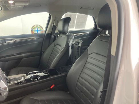 Used 2013 Ford Fusion Energi SE image 9