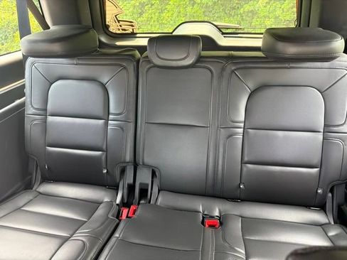 Used 2023 Lincoln Navigator L Reserve AWD/4WD image 19
