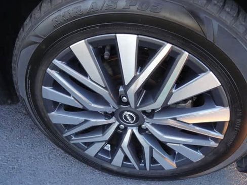 Used 2023 Nissan Altima 2.5 SV image 16