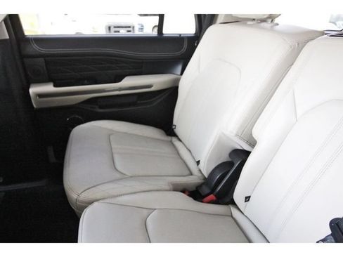 Used 2021 Ford Expedition Platinum RWD image 10