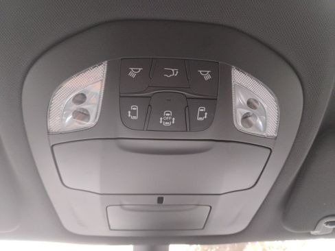 New 2026 Chrysler Pacifica Select image 42