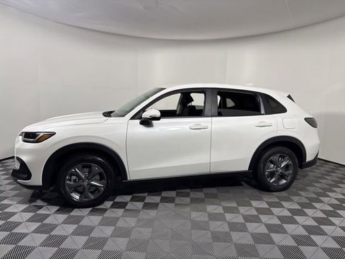 New 2026 Honda HR-V LX image 3