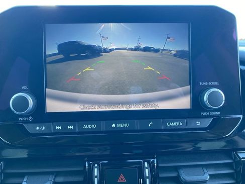 Used 2025 Nissan Pathfinder SV image 42