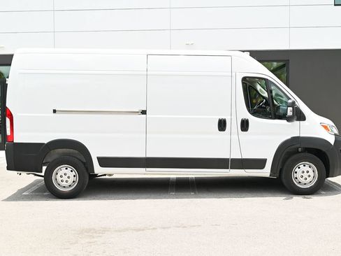 Used 2023 RAM ProMaster 2500 FWD image 8