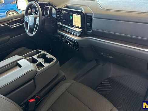 Used 2026 Chevrolet Silverado 1500 LT AWD/4WD image 19