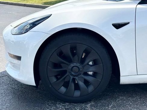Used 2023 Tesla Model 3 Standard Range RWD image 8