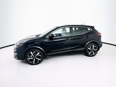 Used 2021 Nissan Rogue Sport SL w/ Premium Package image 4