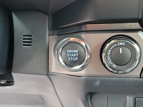 Used 2023 Toyota Tacoma TRD Off-Road AWD/4WD image 28