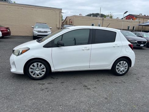 Used 2015 Toyota Yaris L FWD image 6