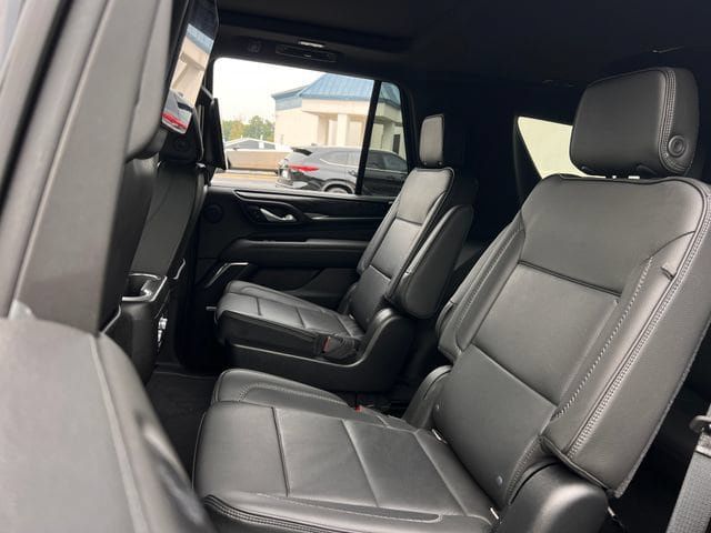 Used 2021 GMC Yukon Denali w/ Denali Premium Package RWD image 21