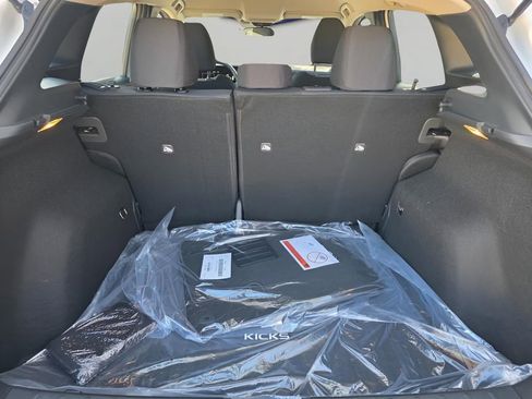 New 2026 Nissan Kicks S image 6