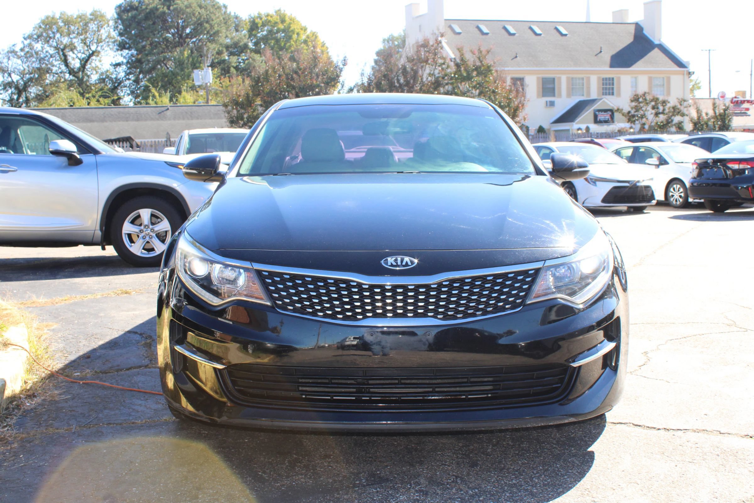 Used 2018 Kia Optima EX FWD image 2