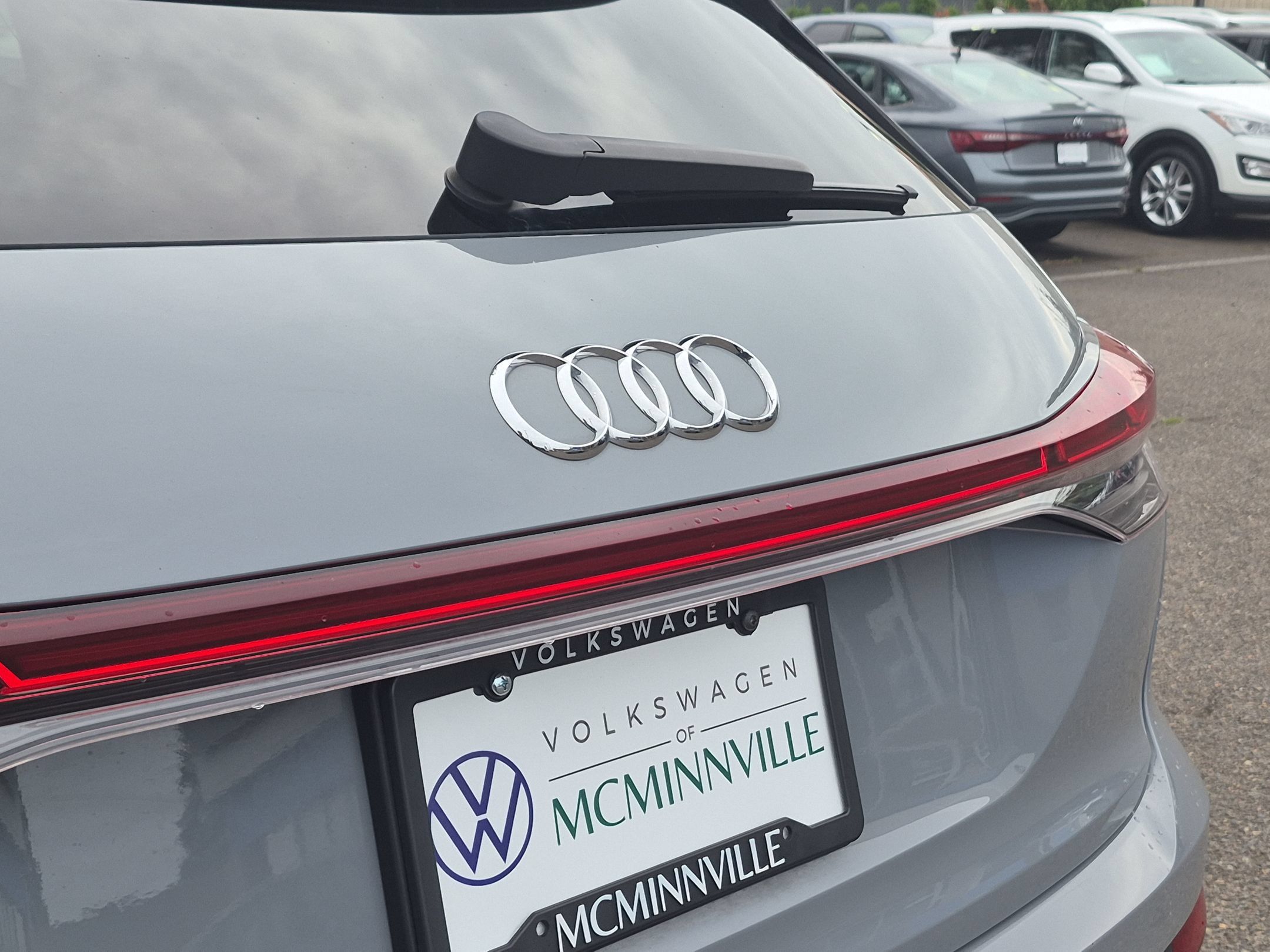 Used 2023 Audi Q4 e-tron Premium w/ Convenience Package RWD image 25