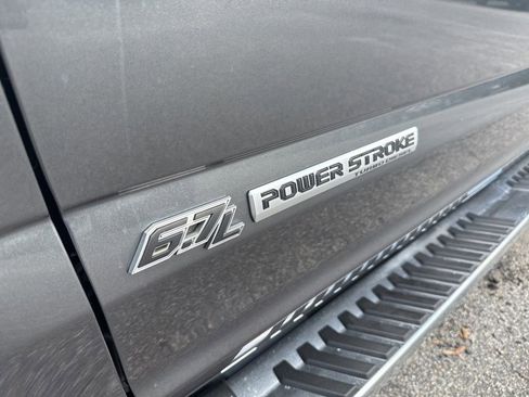 Used 2020 Ford F250 XLT w/ XLT Value Package AWD/4WD image 11