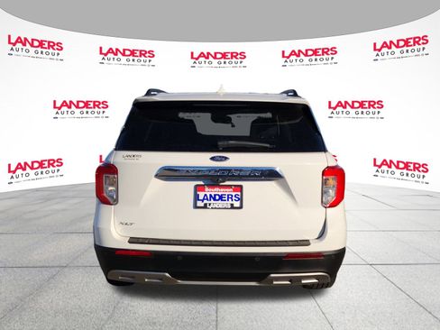 Certified 2020 Ford Explorer XLT w/ Equipment Group 202A image 4