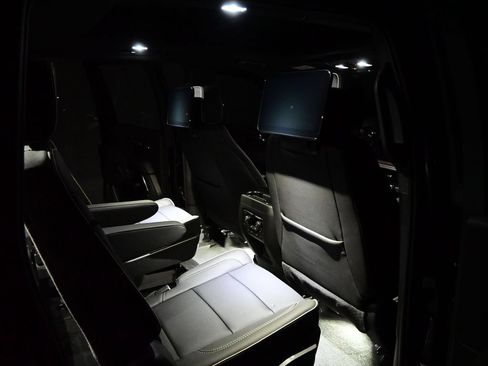 New 2026 Chevrolet Suburban Premier AWD/4WD image 55