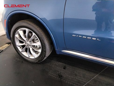 Used 2023 Dodge Durango Citadel image 46