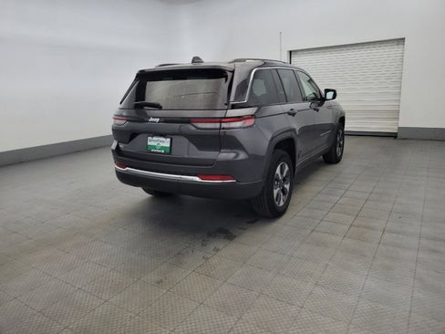 Used 2022 Jeep Grand Cherokee Limited 4xe image 9
