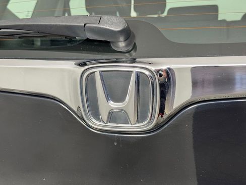 Used 2017 Honda CR-V LX image 8