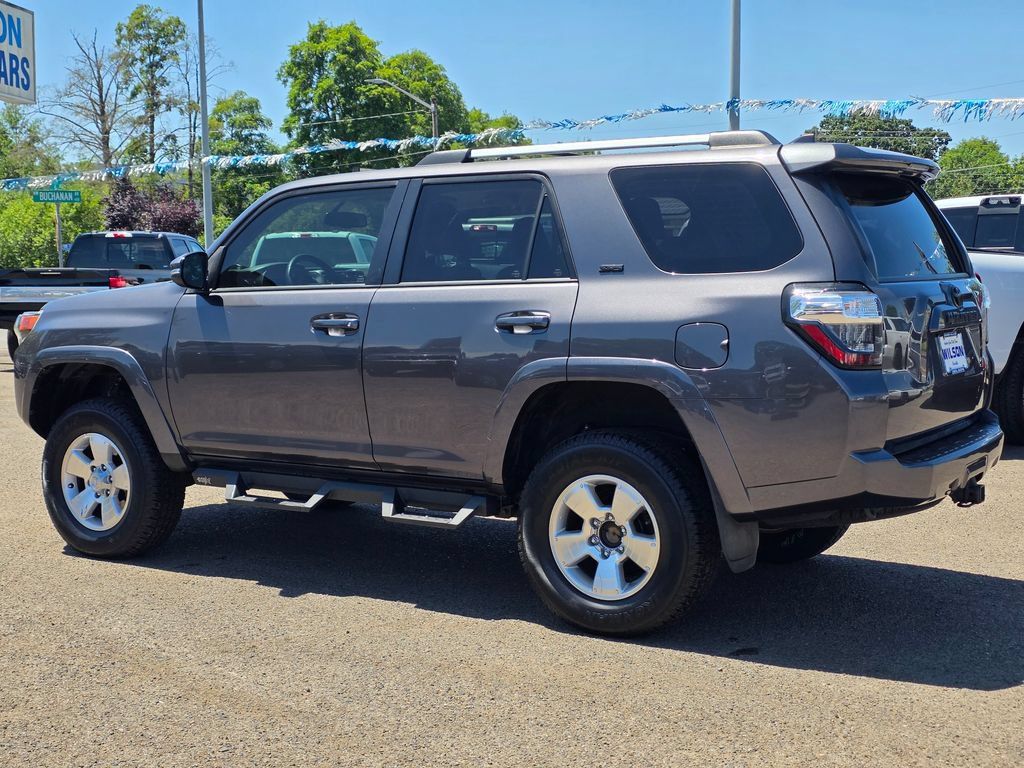 Used 2019 Toyota 4Runner SR5 Premium AWD/4WD image 30