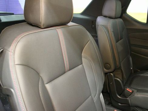 Used 2023 Chevrolet Traverse RS w/ LPO, Floor Liner Package image 11