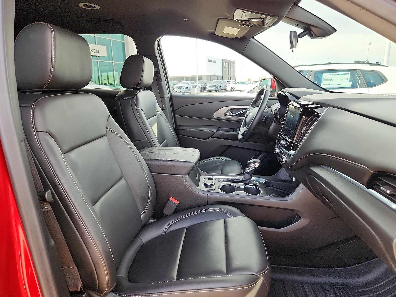Used 2023 Chevrolet Traverse LT AWD/4WD image 14
