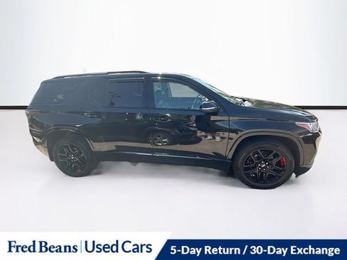 Used 2021 Chevrolet Traverse Premier w/ Redline Edition AWD/4WD image 10