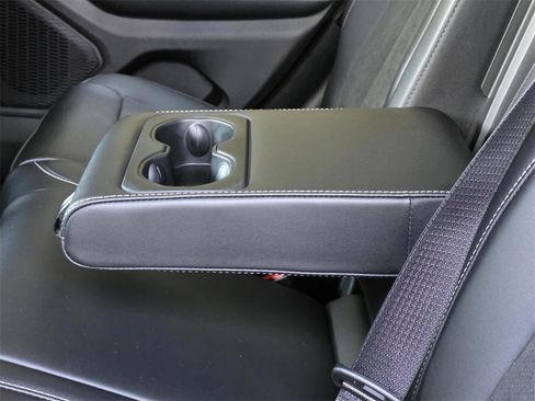 New 2025 Jeep Grand Cherokee Altitude image 10