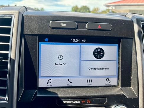 Used 2016 Ford F150 XLT w/ Equipment Group 302A Luxury AWD/4WD image 21
