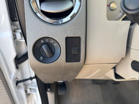 Used 2008 Ford F250 Lariat image 45