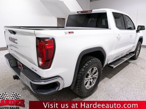 Used 2024 GMC Sierra 1500 SLE w/ X31 Off-Road Package AWD/4WD image 5